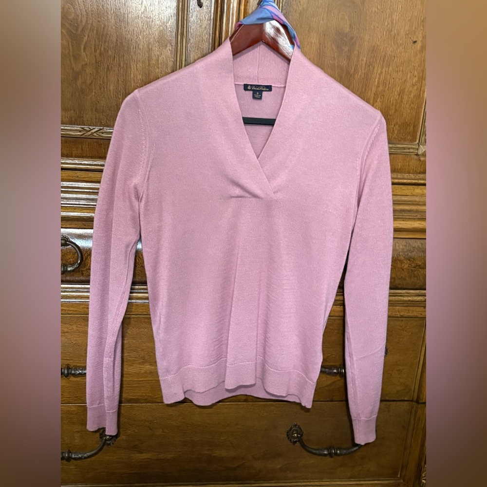 Brooks Brothers Women's Pink V-Neck Sweater
